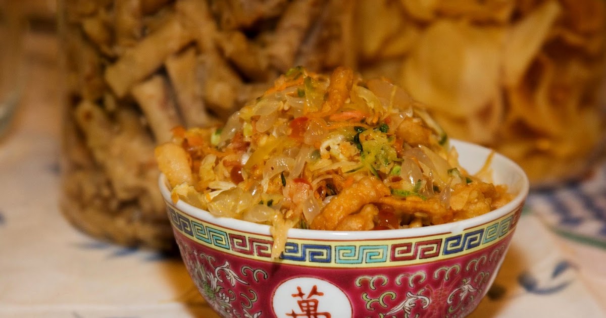 Only Slightly Pretentious Food: Recipe: Chinese New Year Lo Hei